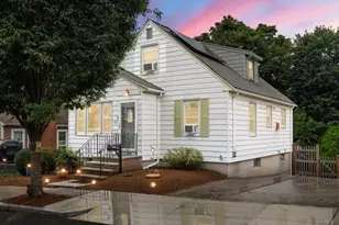 195 Glenellen Rd, Boston, MA 02132 - Photo 2