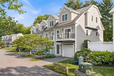 11 Railroad Ave #7, North Reading, MA 01864 - Photo 2