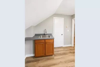 23 Brow St #3E, Fall River, MA 02721 - Photo 10