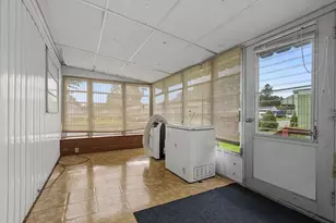 121 Mayflower Ave, Taunton, MA 02780 - Photo 4