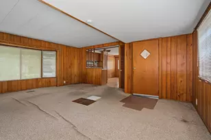 121 Mayflower Ave, Taunton, MA 02780 - Photo 6