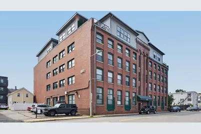 881 E 1st St #203, Boston, MA 02127 - Photo 20