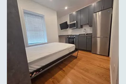 165 Hawthorne St #204, Chelsea, MA 02150 - Photo 2