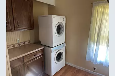 30 School St, East Longmeadow, MA 01028 - Photo 36