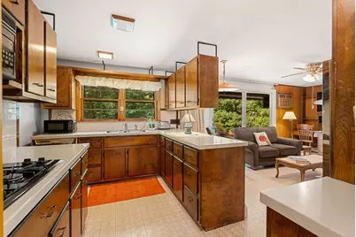 437 Salem St, North Andover, MA 01845 - Photo 10