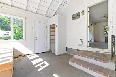 126 Lakehurst Ave, Weymouth, MA 02189 - Photo 6