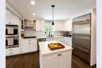 51 Hartman Rd #n/a, Newton, MA 02459 - Photo 2