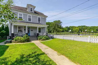 24 Blaisdell St, Haverhill, MA 01832 - Photo 2