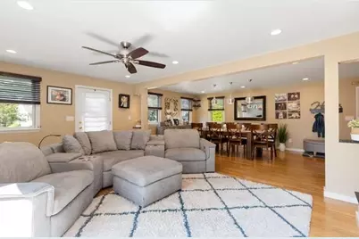 40 Hillside Ave, Beverly, MA 01915 - Photo 10