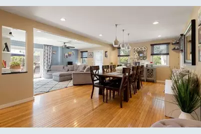 40 Hillside Ave, Beverly, MA 01915 - Photo 12