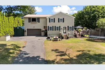 40 Hillside Ave, Beverly, MA 01915 - Photo 34
