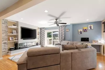 40 Hillside Ave, Beverly, MA 01915 - Photo 8