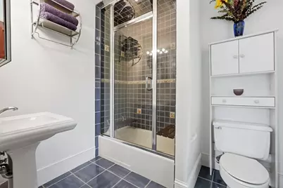 3 McKinley Ave, Easthampton, MA 01027 - Photo 24