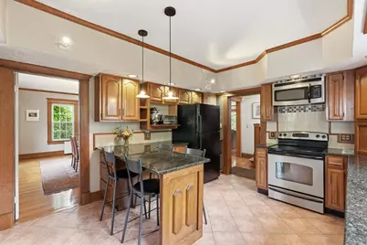 3 McKinley Ave, Easthampton, MA 01027 - Photo 16
