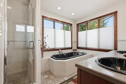 3 McKinley Ave, Easthampton, MA 01027 - Photo 30