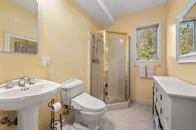 16 Wadsworth Ln, Dartmouth, MA 02748 - Photo 20