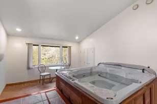 16 Wadsworth Ln, Dartmouth, MA 02748 - Photo 16