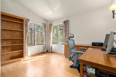 16 Wadsworth Ln, Dartmouth, MA 02748 - Photo 16