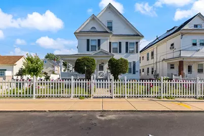16 Logan St, Lawrence, MA 01841 - Photo 4