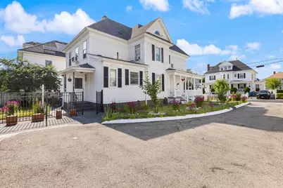 16 Logan St, Lawrence, MA 01841 - Photo 2