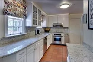 98 George St, Arlington, MA 02476 - Photo 2