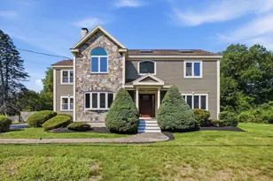 14 Pleasant St, North Reading, MA 01864 - Photo 1