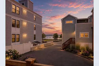 847 E 5th St, Boston, MA 02127 - Photo 26