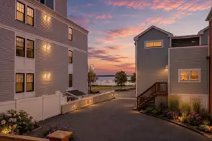 847 E 5th St, Boston, MA 02127 - Photo 26