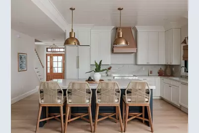 847 E 5th St, Boston, MA 02127 - Photo 4