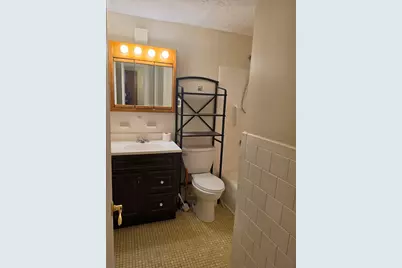 70 Mudge #8, Lynn, MA 01902 - Photo 4