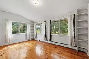 3 Point St, Freetown, MA 02702 - Photo 16