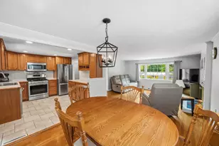 279 Center St, Pembroke, MA 02359 - Photo 10