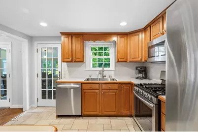 279 Center St, Pembroke, MA 02359 - Photo 12