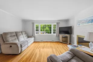 279 Center St, Pembroke, MA 02359 - Photo 6