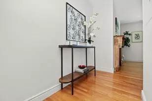 10 Charlesgate E, Boston, MA 02215 - Photo 4