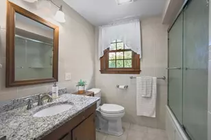 11 Longview Dr, Dartmouth, MA 02747 - Photo 38