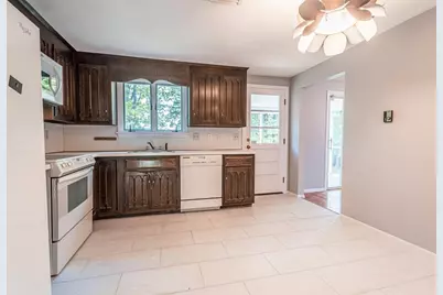 20 Fieldstone Dr, Stoneham, MA 02180 - Photo 8