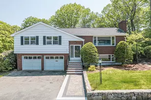 20 Fieldstone Dr, Stoneham, MA 02180 - Photo 1