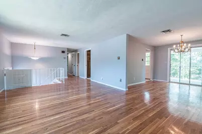 20 Fieldstone Dr, Stoneham, MA 02180 - Photo 2