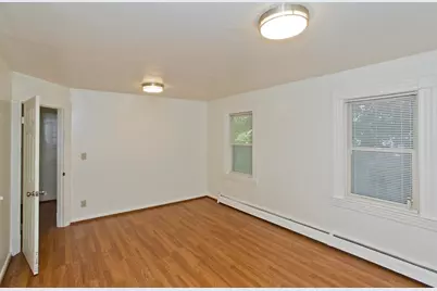 17-19 Arlington St, Easthampton, MA 01027 - Photo 4