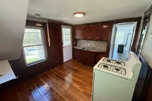 165 Pleasant St, Southbridge, MA 01604 - Photo 14