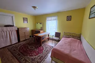 49 Oxford Ave, Dudley, MA 01571 - Photo 4