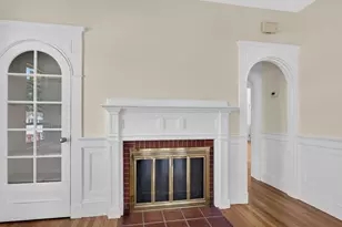 370 Maple St, New Bedford, MA 02740 - Photo 6