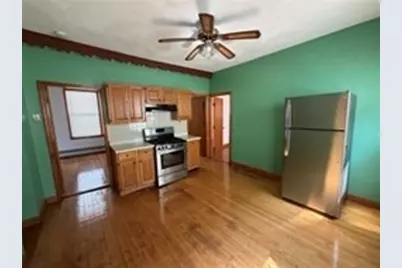 379 Cardinal Mederios Ave #2, Cambridge, MA 02141 - Photo 6