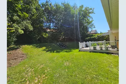 10 Marmion Ave, Worcester, MA 01606 - Photo 38