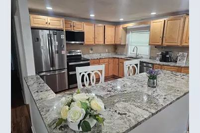 10 Marmion Ave, Worcester, MA 01606 - Photo 2