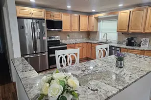10 Marmion Ave, Worcester, MA 01606 - Photo 2