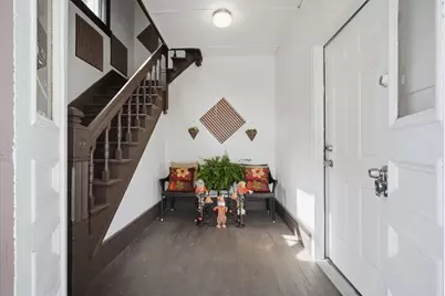 26 Hebron St, Springfield, MA 01107 - Photo 4