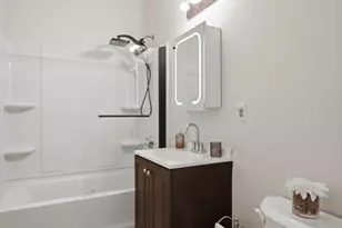 26 Hebron St, Springfield, MA 01107 - Photo 14