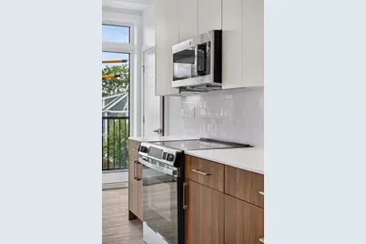 13 Warwick St #302, Somerville, MA 02144 - Photo 16
